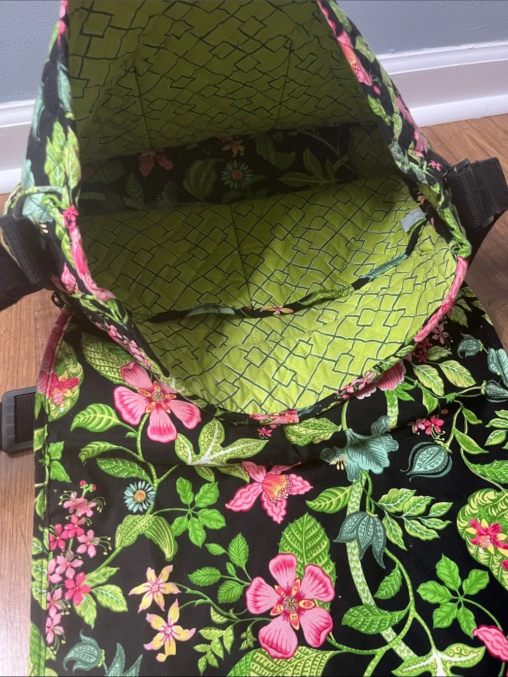 Vera Bradley Retired Botanica Floral Quilted MessengerCrossbody Bag